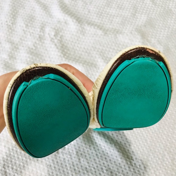 TIEKS Flats - Picture 4 of 12